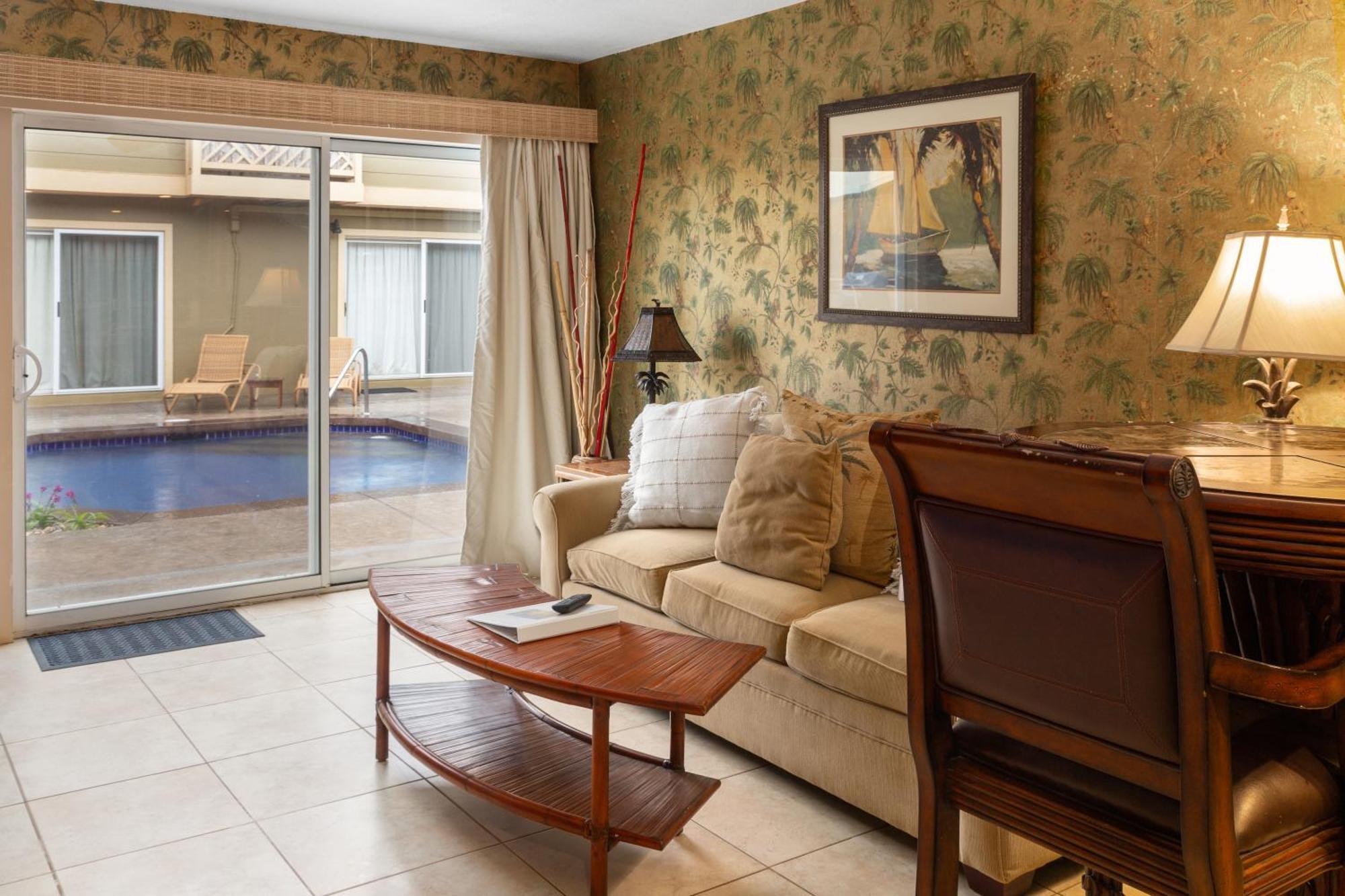 Lotus Suite, 1 Bedroom, Sleeps 4, Pool & Bbq, Pre-Renovation Summer Sale Kihei Exteriör bild