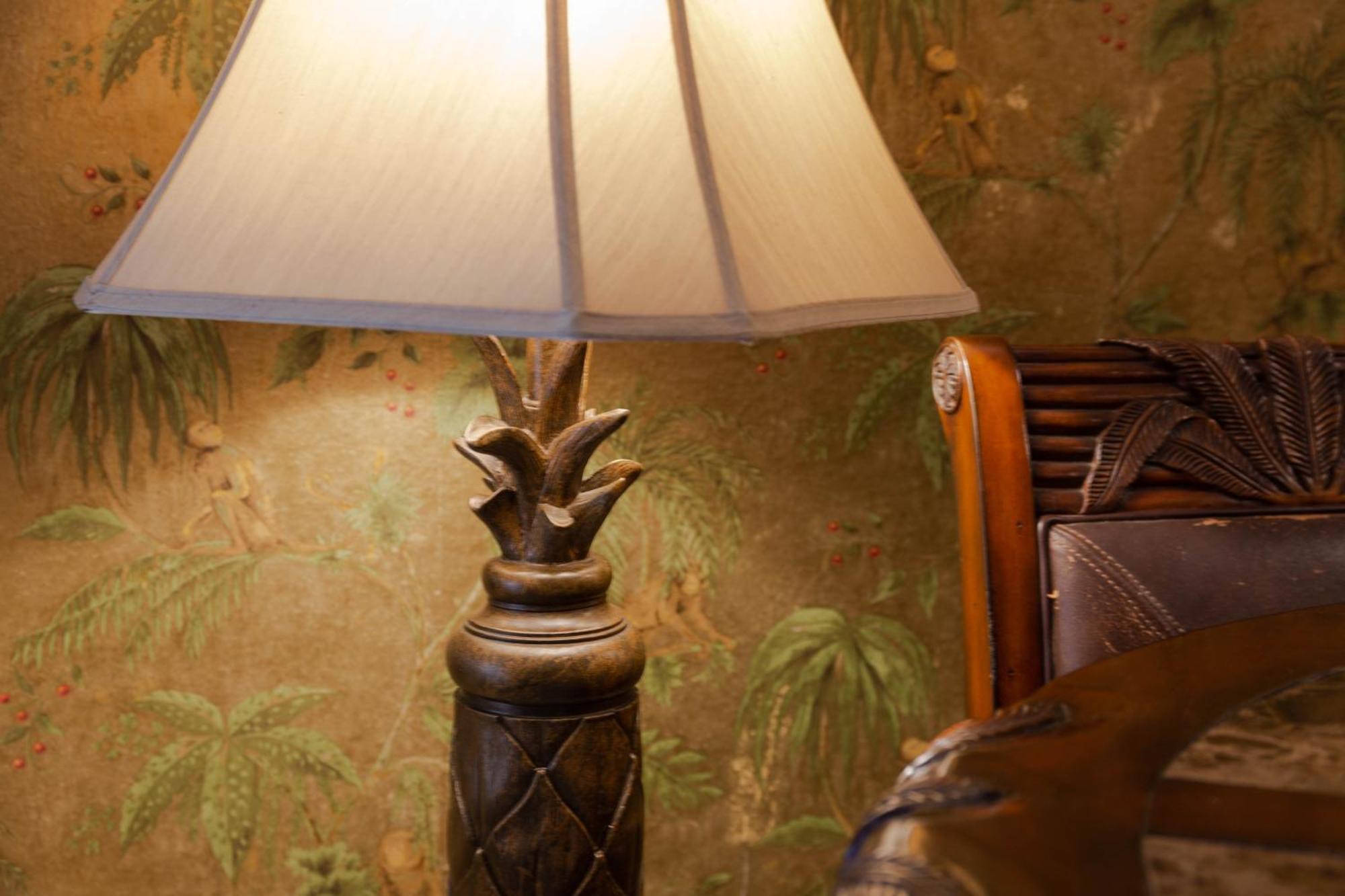 Lotus Suite, 1 Bedroom, Sleeps 4, Pool & Bbq, Pre-Renovation Summer Sale Kihei Exteriör bild